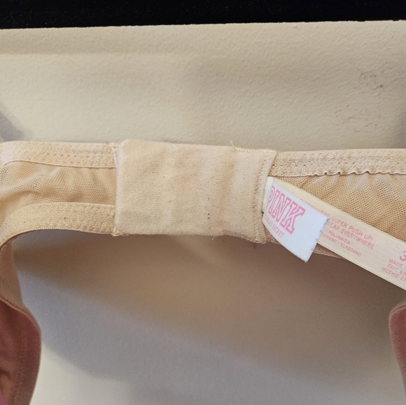 PINK by Victoria's Secret Wear Everywhere Super Push Up Bra Nude 34 D - Picture 5 of 5